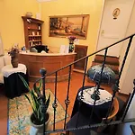 Otel Antica Repubblica In The Historical Center 2 Minutes Away,at 100mt, From The Sea 3*