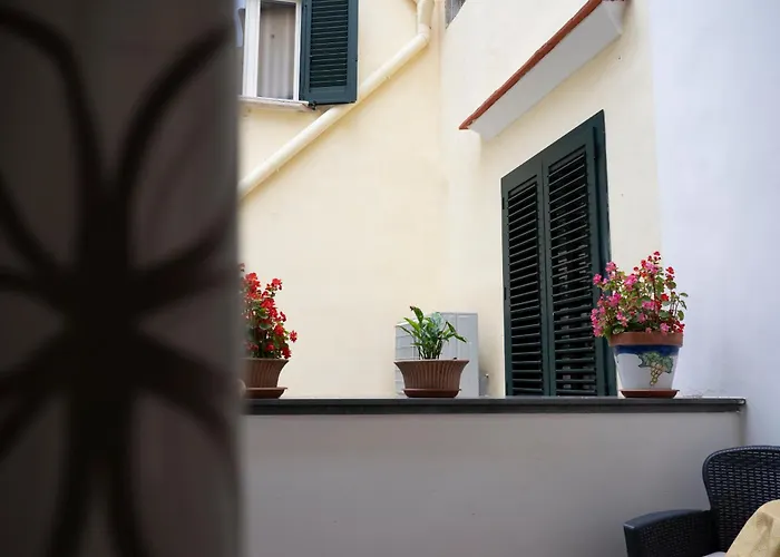 Готель Hotel Antica Repubblica In The Historical Center 2 Minutes Away,At 100Mt, From The Sea 3*