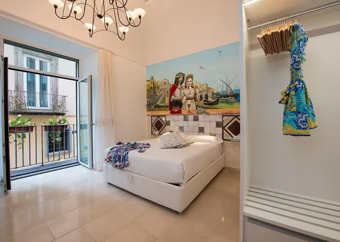 Hotel Antica Repubblica In The Historical Center 2 Minutes Away,At 100Mt, From The Sea Амальфі