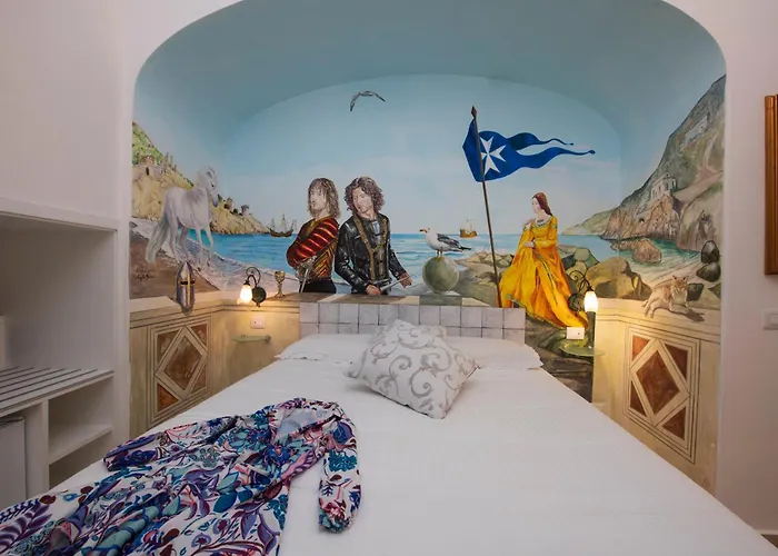 Готель Hotel Antica Repubblica In The Historical Center 2 Minutes Away,At 100Mt, From The Sea Амальфі