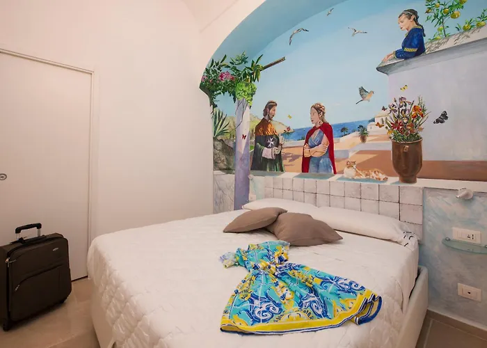 Готель Hotel Antica Repubblica In The Historical Center 2 Minutes Away,At 100Mt, From The Sea Амальфі