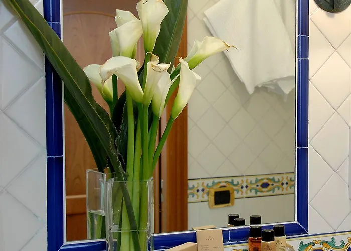 Hotel Antica Repubblica In The Historical Center 2 Minutes Away,At 100Mt, From The Sea 3* Амальфі