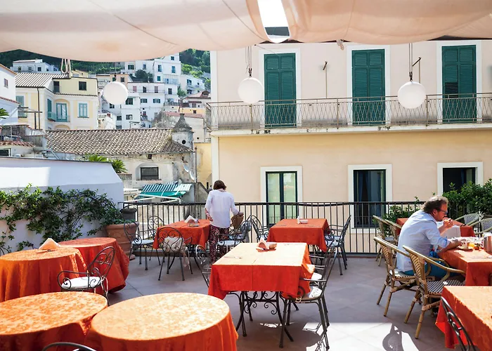 Hotel Antica Repubblica In The Historical Center 2 Minutes Away,At 100Mt, From The Sea Готель Амальфі