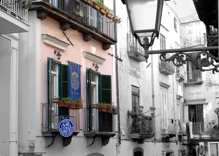 Hotel Antica Repubblica In The Historical Center 2 Minutes Away,At 100Mt, From The Sea