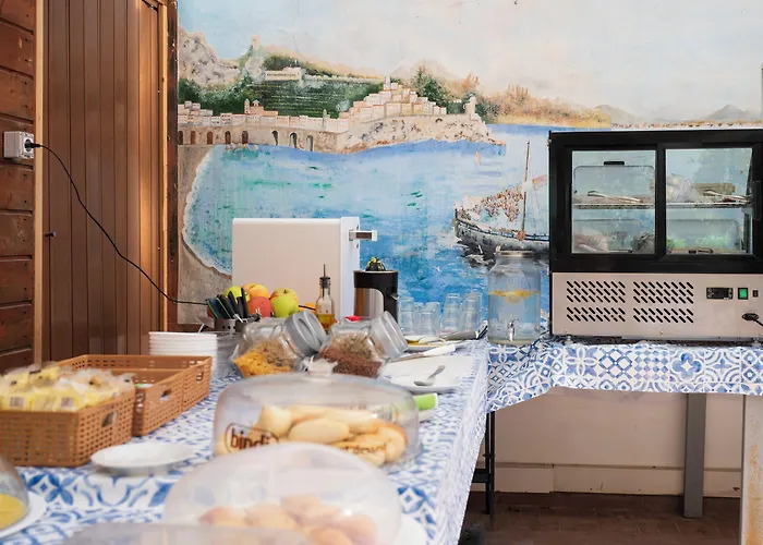 Hotel Antica Repubblica In The Historical Center 2 Minutes Away,At 100Mt, From The Sea Готель