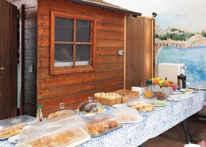 Готель Hotel Antica Repubblica In The Historical Center 2 Minutes Away,At 100Mt, From The Sea