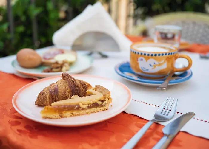 Готель Hotel Antica Repubblica In The Historical Center 2 Minutes Away,At 100Mt, From The Sea