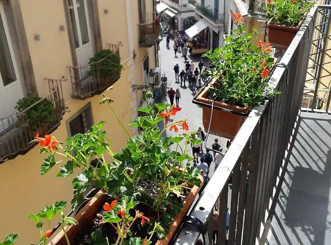 Готель Hotel Antica Repubblica In The Historical Center 2 Minutes Away,At 100Mt, From The Sea 3*