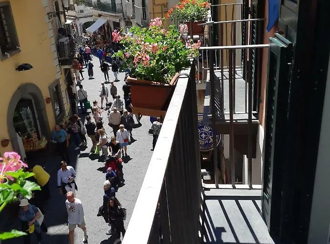 Готель Hotel Antica Repubblica In The Historical Center 2 Minutes Away,At 100Mt, From The Sea 3*