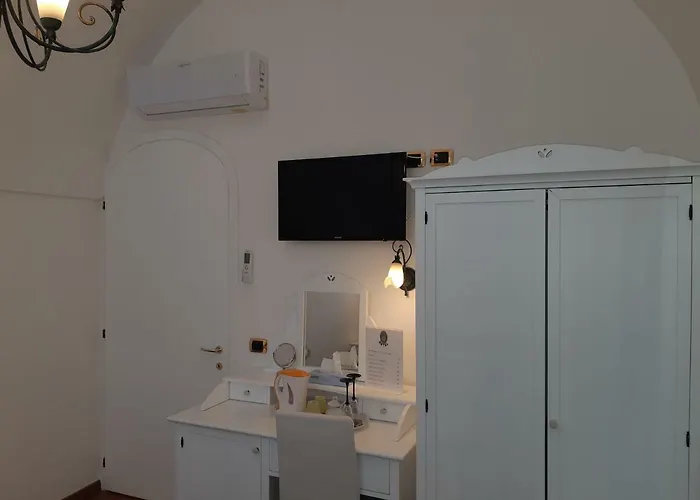 Hotel Antica Repubblica In The Historical Center 2 Minutes Away,At 100Mt, From The Sea Амальфі