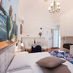 Antica Repubblica In The Historical Center 2 Minutes Away,at 100mt, From The Sea 3*