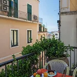 Antica Repubblica In The Historical Center 2 Minutes Away,at 100mt, From The Sea Hotel