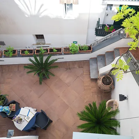 Готель Antica Repubblica In Center At 100mt From The Sea Амальфі