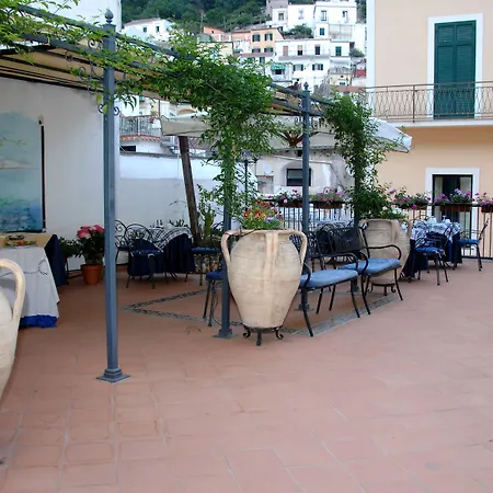 Antica Repubblica In Center At 100mt From The Sea فندق 3*