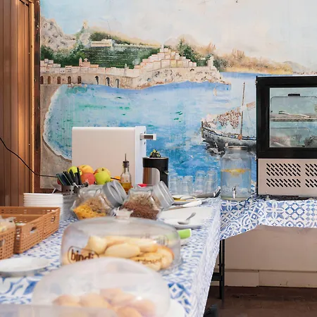 Antica Repubblica In The Historical Center 2 Minutes Away,at 170mt, From The Sea Готель